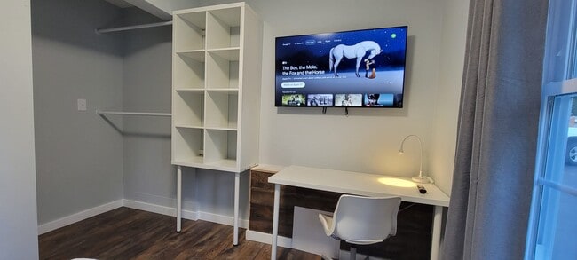 Photo - 19925 Wallingford Ave N