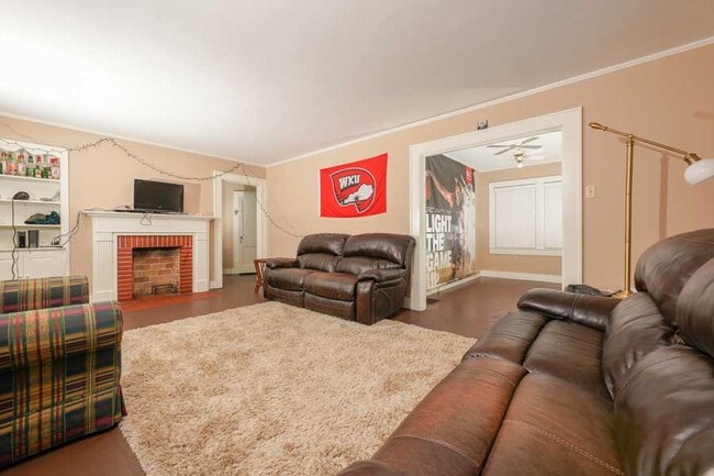 Photo - 708 Cabell Dr