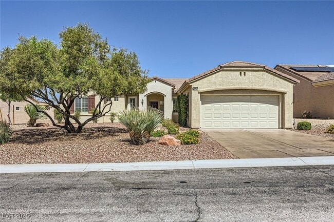 Photo - 2313 Fox Hills Dr House