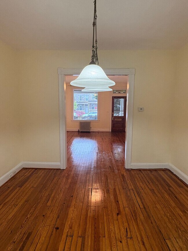 Photo - Gorgeous Hampden 2bd/2ba w/ Fin Bsmt, W/D, A/C and more! Available 5/1