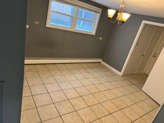 Photo - 5539 N Mango Ave Unidad B