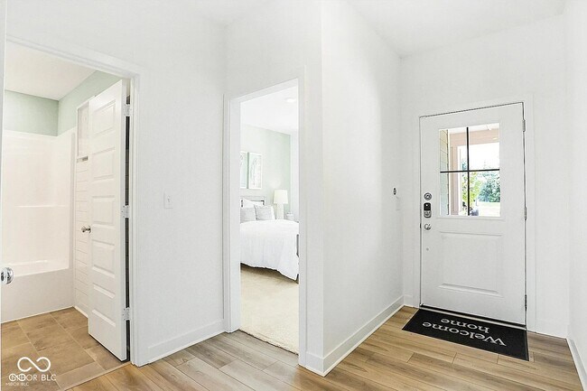 Photo - 3152 Glasgow Pl