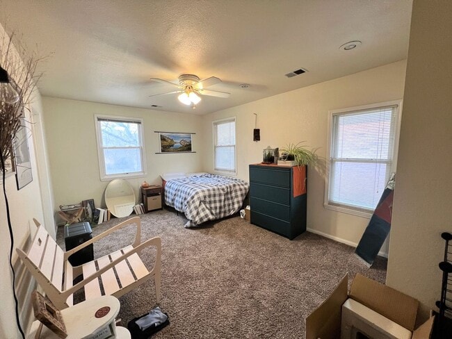 Photo - Convenient location, walking distance to KSU Campus! - Pre-Leasing for 26/27 School Year!