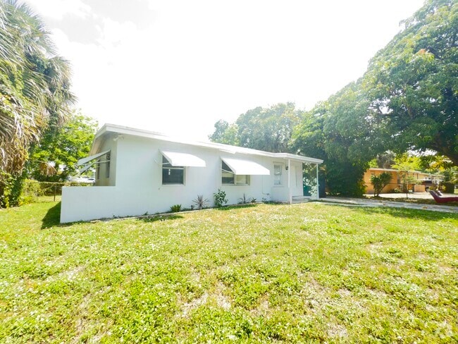 Building Photo - 3530 NW 1st Ct Rental