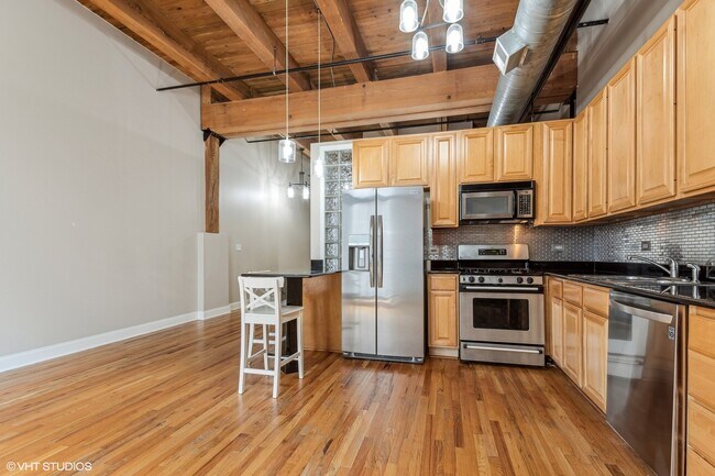 Photo - 2735 W Armitage Ave Unit 108