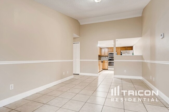 Photo - 1423 La Paloma Cir