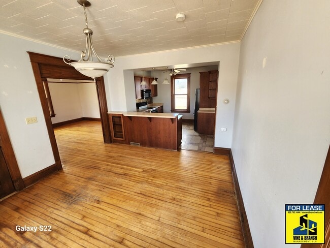 Photo - 232 Mill St