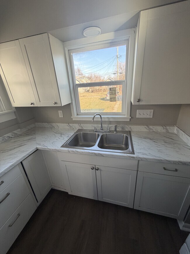 Photo - 3009 Holton Ave