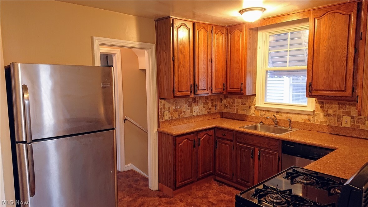 Photo - 1158 Castleton Rd