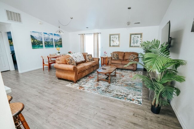 Photo - 4190 Hillside Ct Unit 1