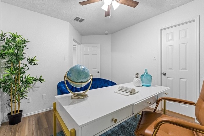 Photo - 1132 Single Tree Dr
