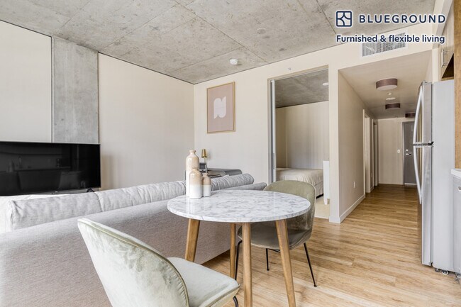 Photo - 11011 NE 9th St Unidad FL8-ID233