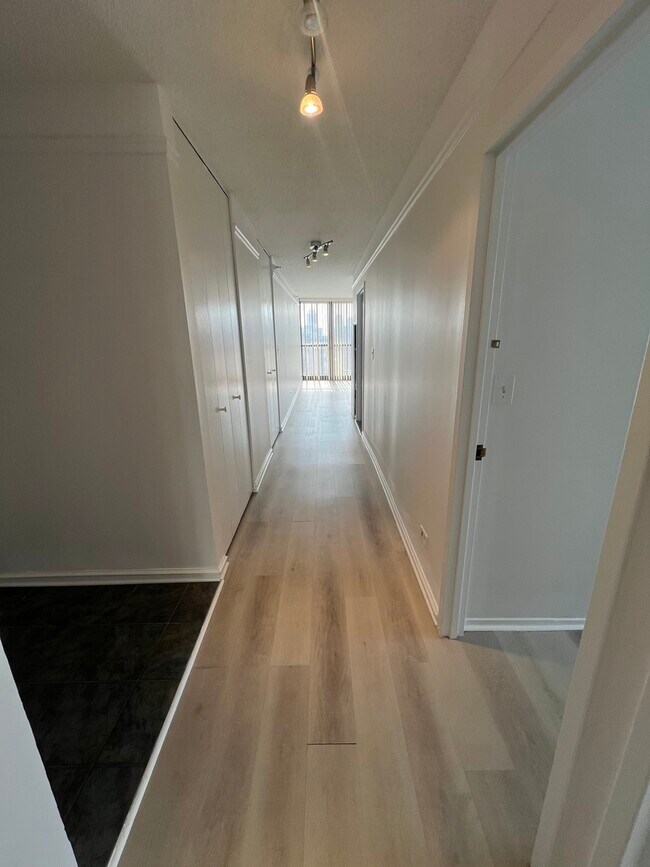 Photo - 10 E Ontario St Unit 4102
