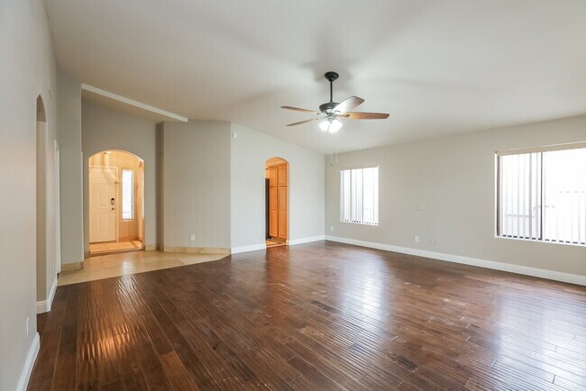 Photo - 17811 N 41st Pl