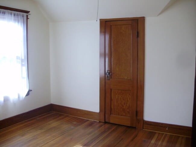 Building Photo - 30 Francis st Unit #3 Rental