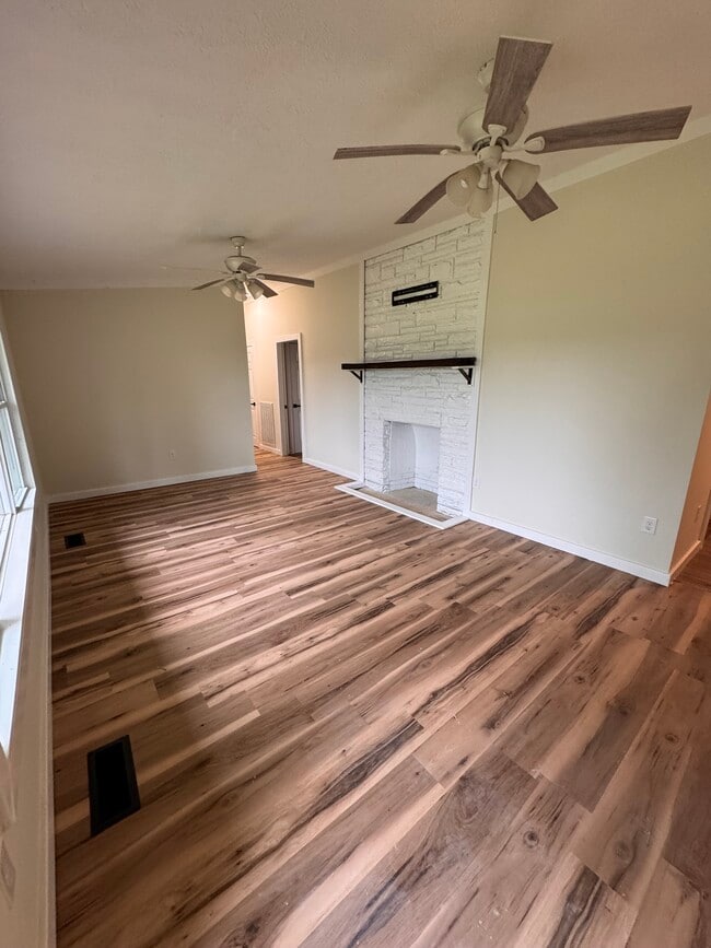 Photo - 6555 Crossville Hwy