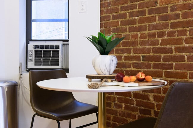 Photo - 230 E 83rd St Unidad FL3-ID1021858P