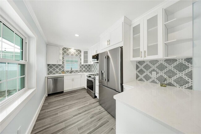 59 Kipling Plaza