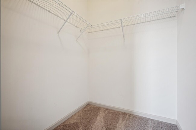 B1 - 2 Bed / 2 Bath - 967 Sq.Ft. - Fountains at Meadow Wood