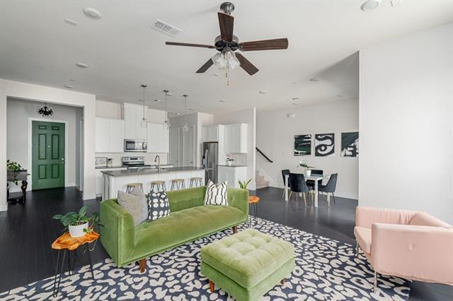 Photo - 1062 Maverick Dr