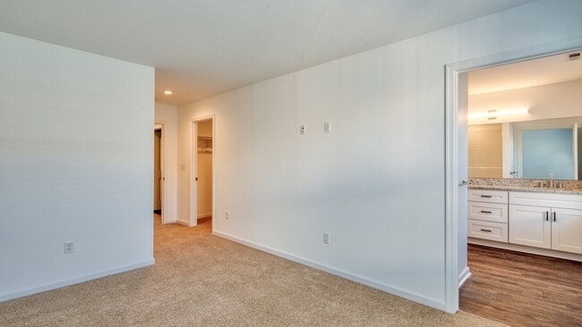 Thalia Gardens Apartments and Townhomes
