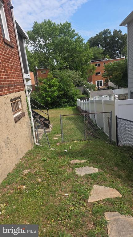 Photo - 157 Chesapeake St SW