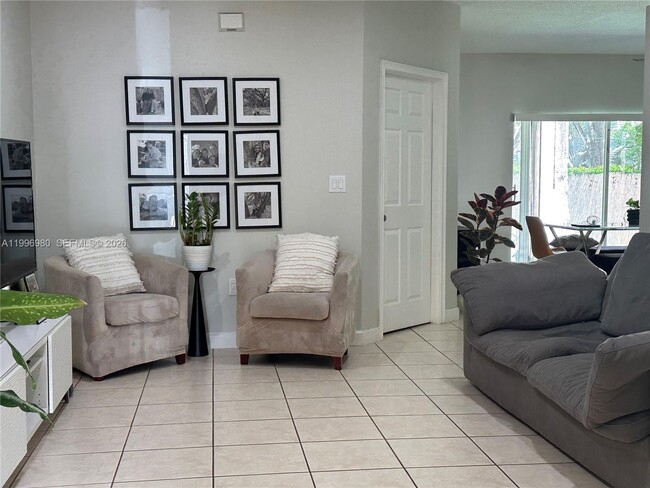 Photo - 4748 NW 111th Ct