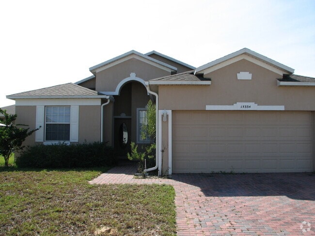 Building Photo - Great clean 3 bed/ 2 bath home In Tradd's ...