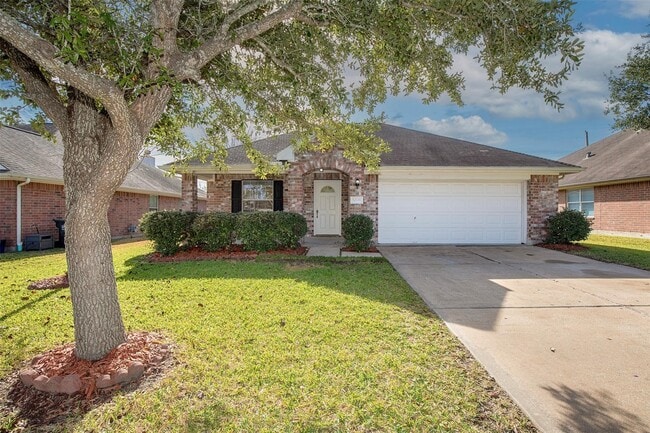 Building Photo - 5008 Blanco Dr
