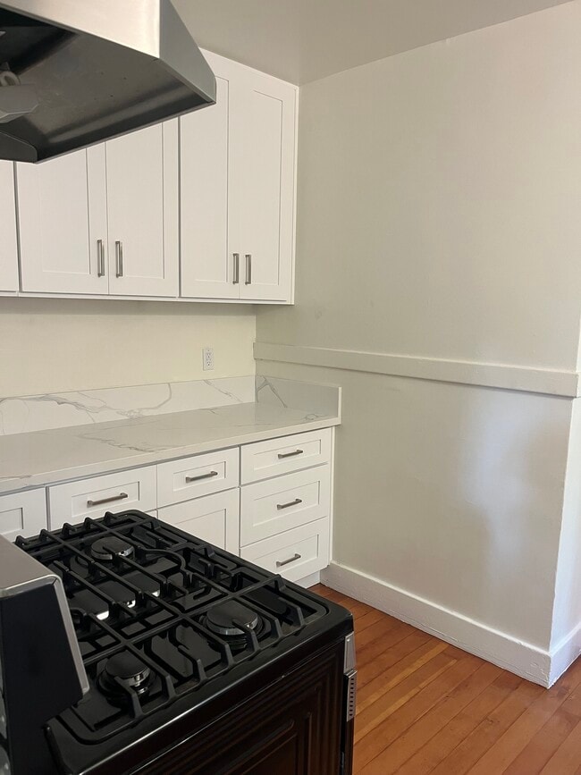 Photo - 807 N Wilson Ave