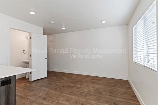 Photo - 1177 Shady Brook Ln S