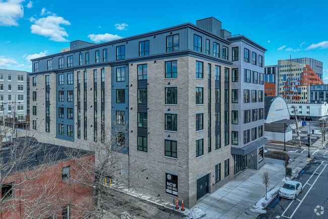 Western Ave - Alt Community Image