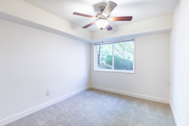 2BR, 1BA - 850SF; Bedroom 2