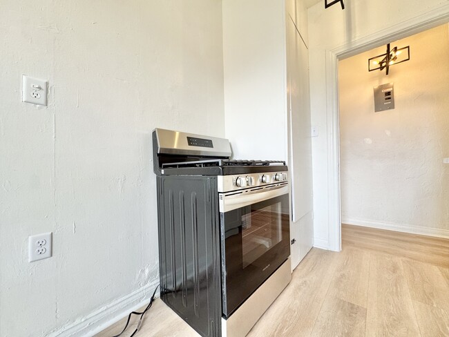 Photo - 300 N Bonnie Brae St Unidad 101A