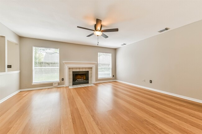 Photo - 2107 Bennigan St