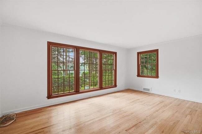 Photo - 84 Pound Ridge Rd