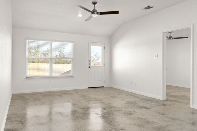 Photo - 808 Wax Myrtle Ct Unit A