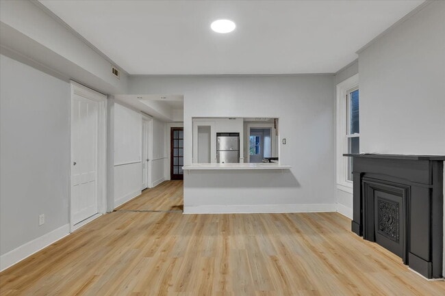 Photo - "Spacious 3-Bed Home at 57 1/2 Saratoga Av... Unit 2S
