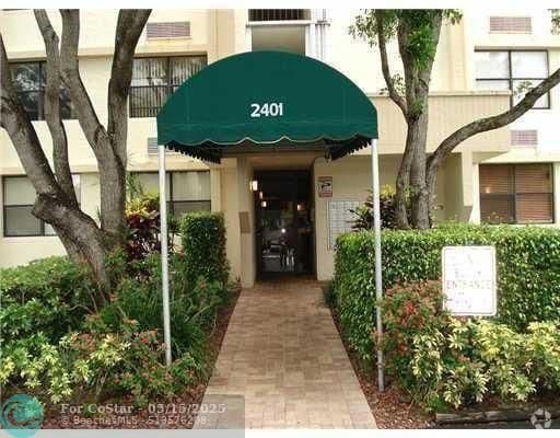 Building Photo - 2401 Riverside Dr Unit 106 Rental
