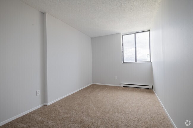 2 Br, 1 Ba - 979 SF - Secondary Bedroom - The Riversides - 1591 Lycee Place