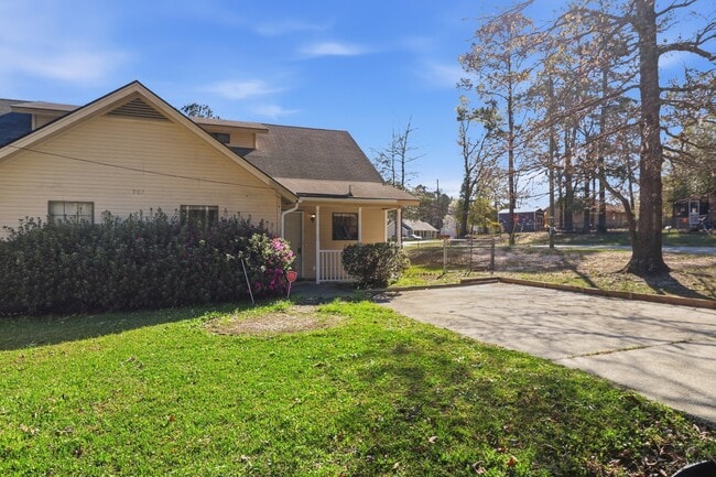 Photo - Ash St Ex Unidad B