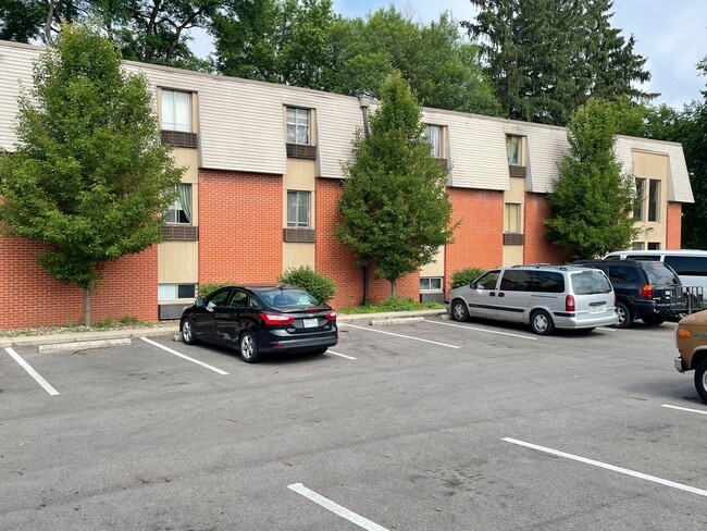 Fairfield Studio Apts.