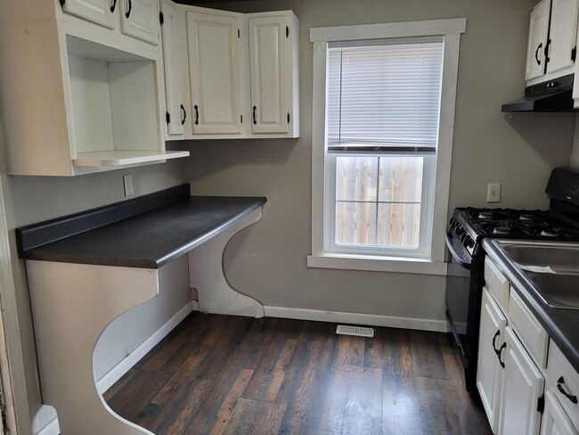 Photo - 4 bedroom/2 bath home