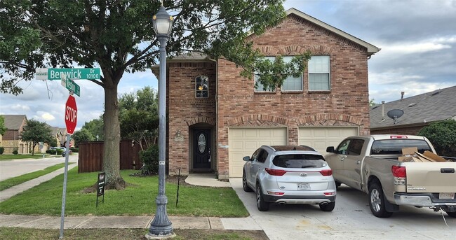 Photo - 10101 Benwick Dr