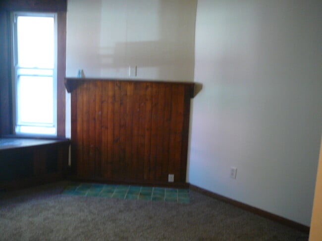 Photo - 457 W 8th St Unit 1st floor front #1