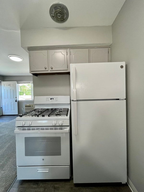 Photo - 4441 Oakwood Unit 4