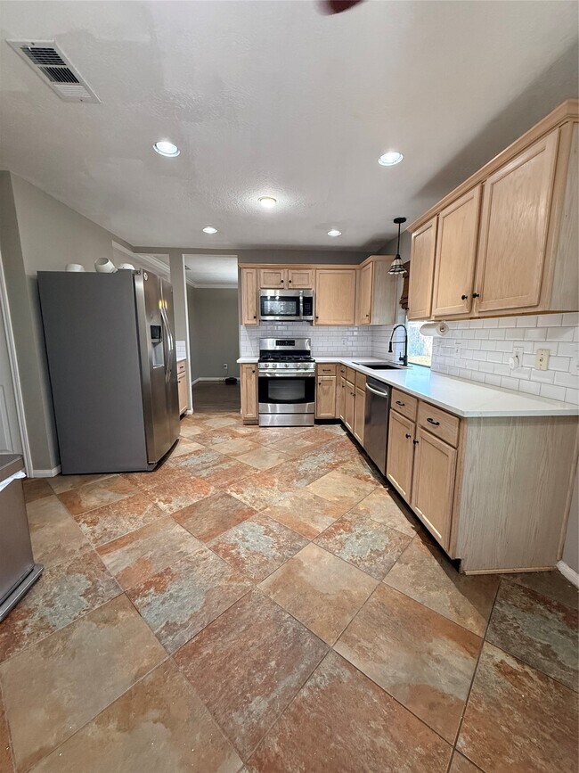 20823 Camphor Tree Dr