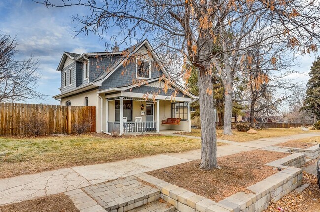 Photo - 1835 S Sherman St