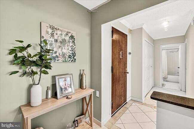 Photo - 5225 Pooks Hill Rd Unidad 1816N