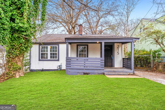 Photo - 215 Ollie St NW